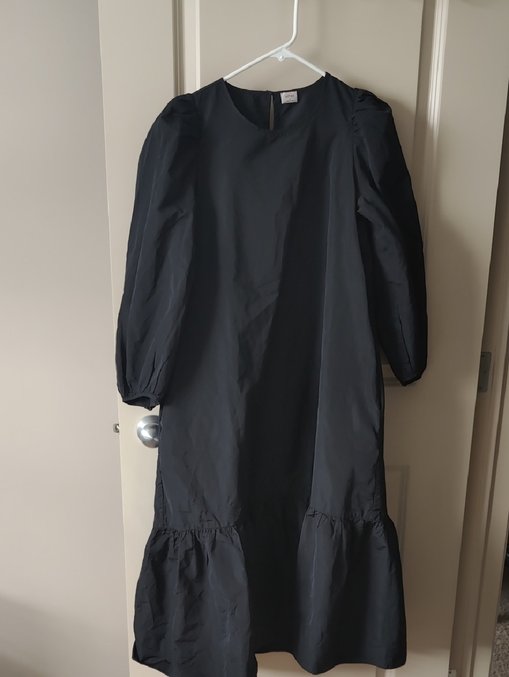 Aritzia Wilfred Sedona Taffeta Ruffle Midi Dress - BLACK